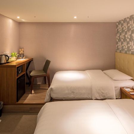 Urtrip Hotel Taipei Rum bild