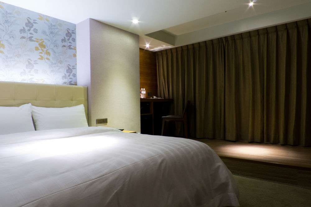 Urtrip Hotel Taipei Exteriör bild